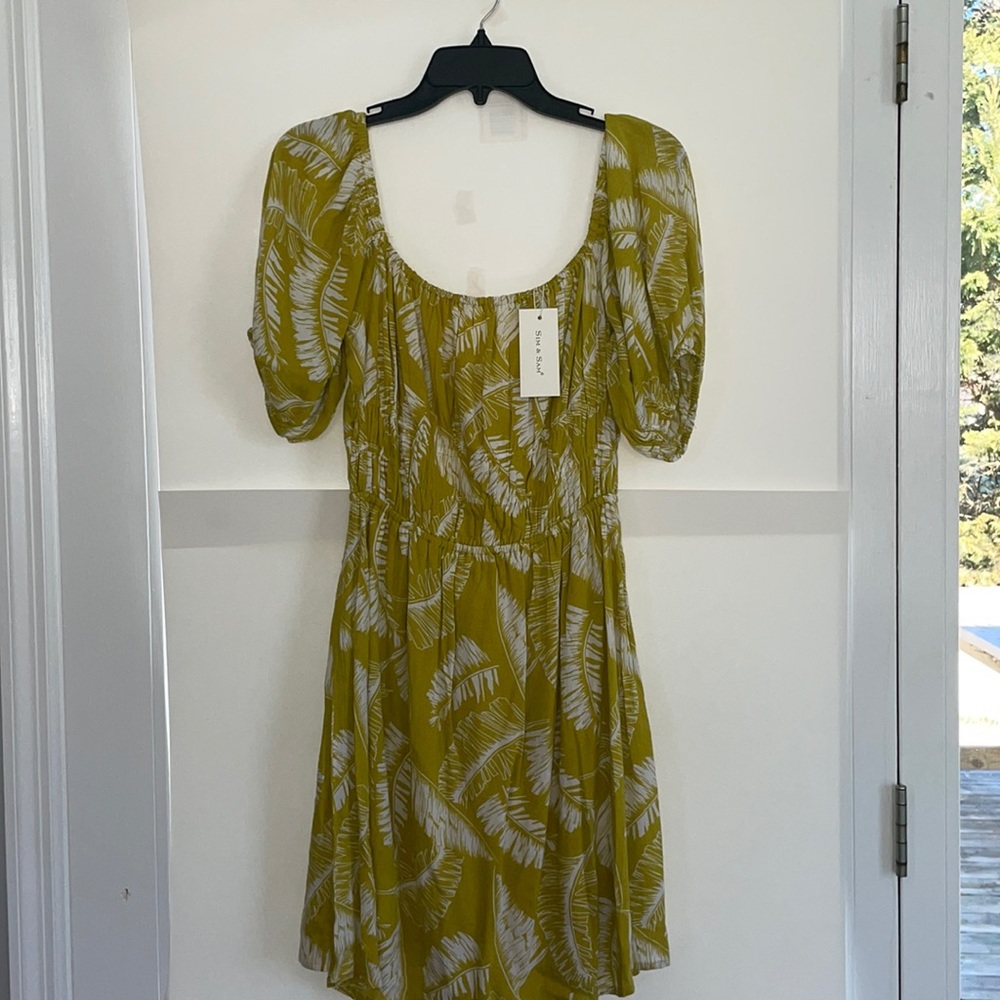 Sim & Sam beautiful sundress size large